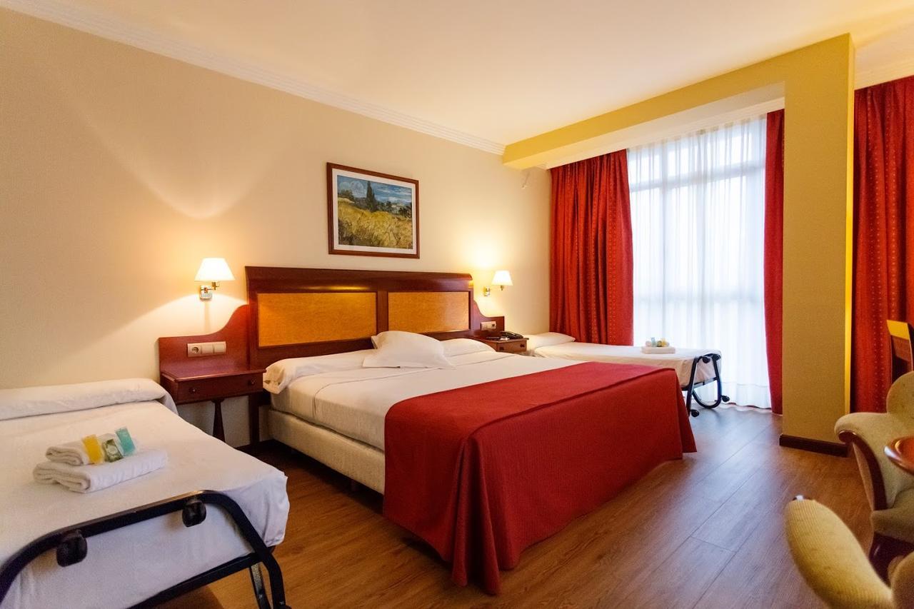 Gran Hotel De Ферол Екстериор снимка