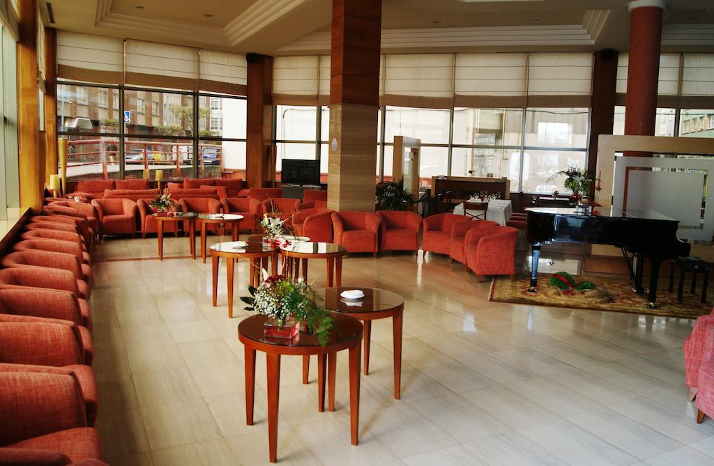 Gran Hotel De Ферол Екстериор снимка